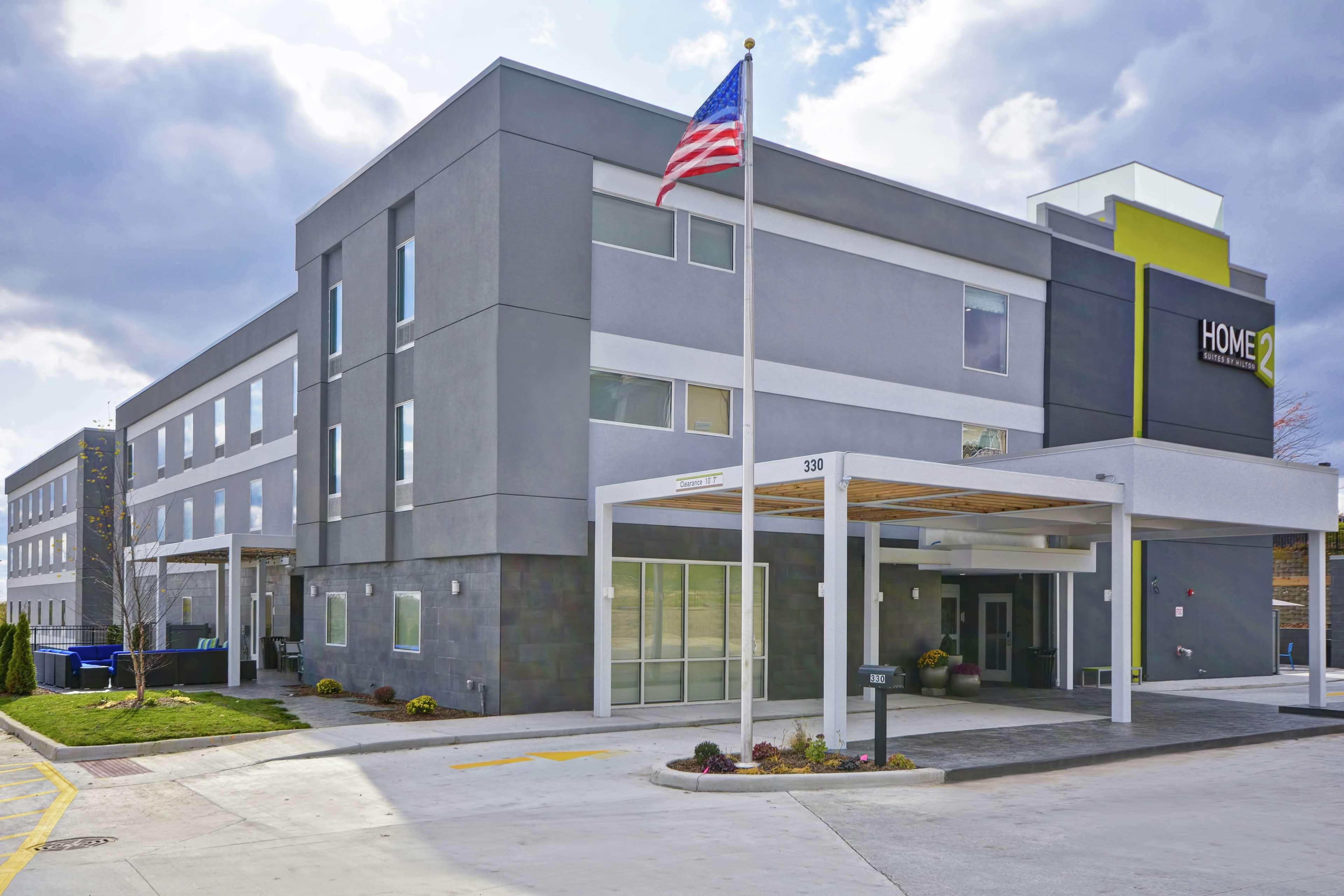 Home2 Suites By Hilton Grand Rapids North Walker Bagian luar foto