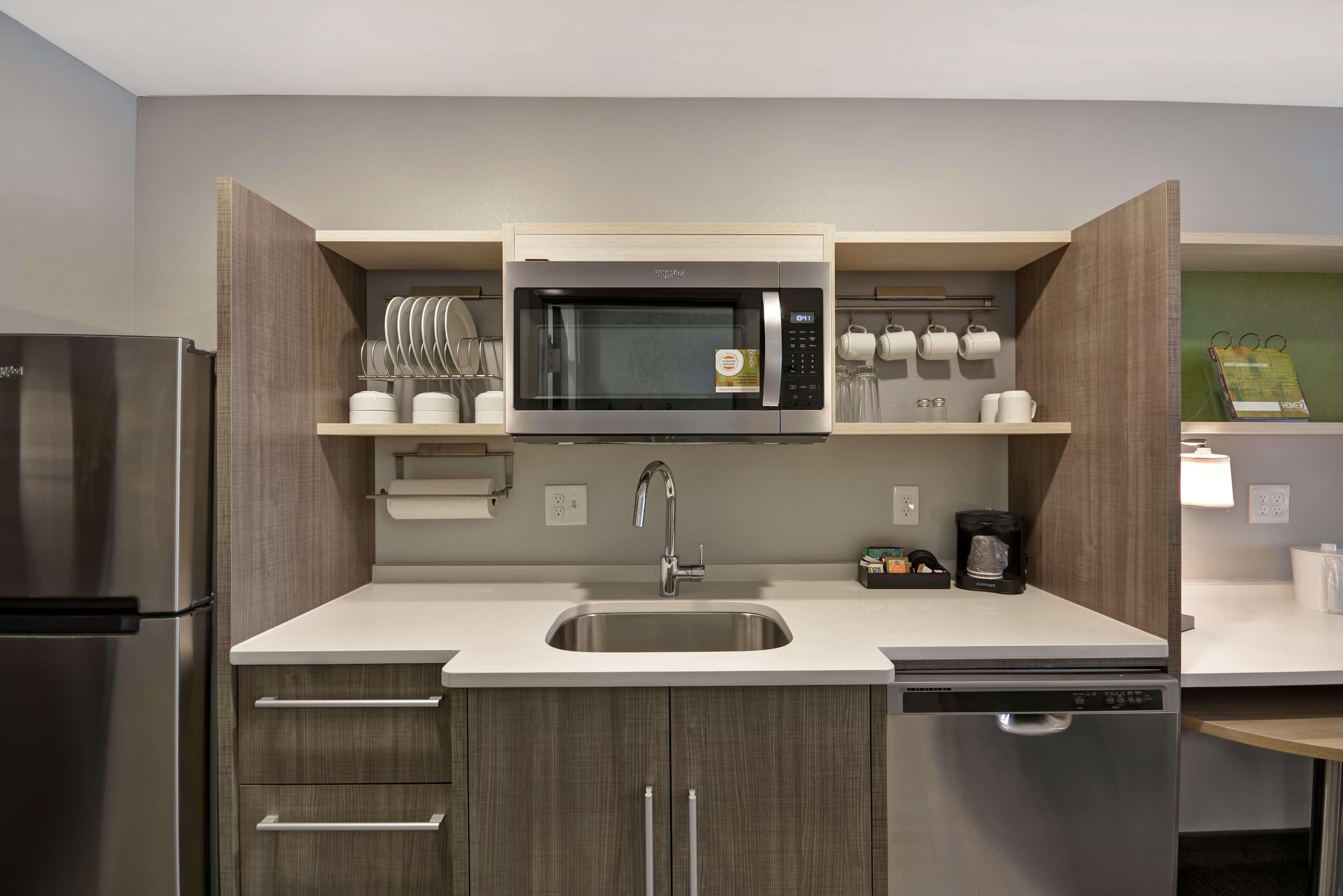 Home2 Suites By Hilton Grand Rapids North Walker Bagian luar foto